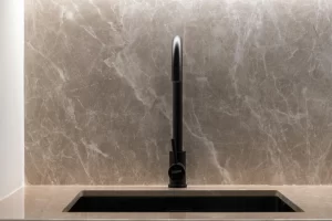 Chậu rửa bát inox lắp âm bàn đá marble phong cách tối giản