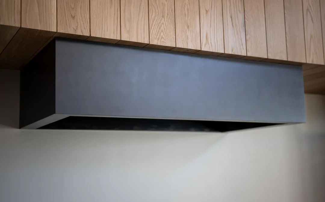 Máy hút mùi nhà bếp hiện đại Kocher khuyến mãi Luxehouse