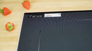 Mặt kính Crystal Black của bếp từ Chefs EH-DIH320