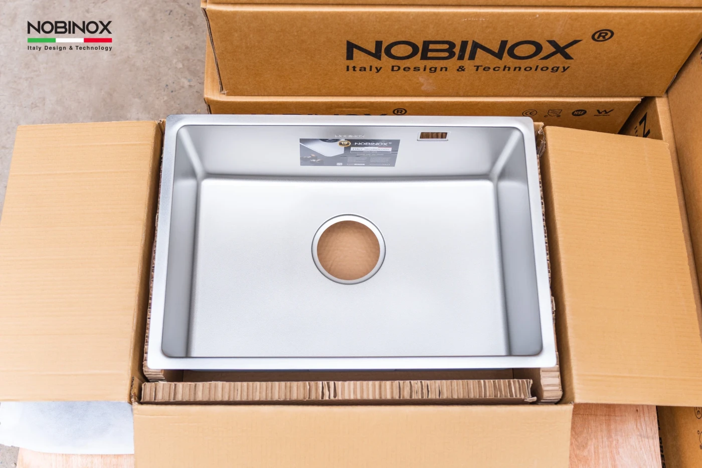 Chậu Rửa Bát NOBINOX LISA NN645S Tặng kèm vòi - Ảnh 7
